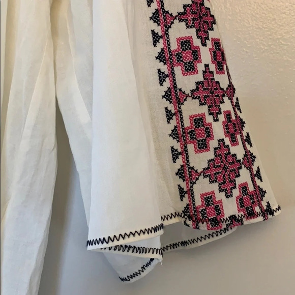 Niko and... size 3, crop blouse with bell sleeve - Picture 2 of 6